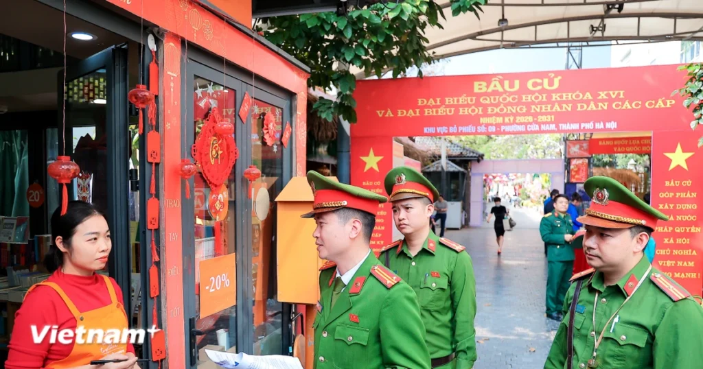 Bảo đảm an ninh trật tự, góp phần bảo vệ an toàn tuyệt đối cho ngày bầu cử 1 kiem tra an ninh bau cu 3