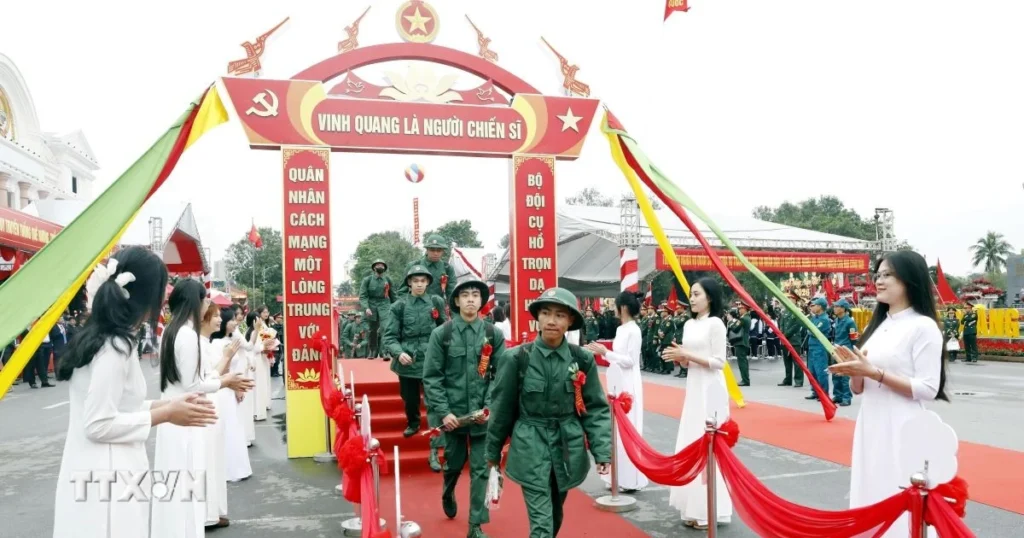Nhiều cử nhân, đảng viên trẻ ở Gia Lai và Ninh Bình tình nguyện nhập ngũ 1 ninh binh nhap ngu