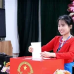 phu tho ron rang ngay hoi non song 1
