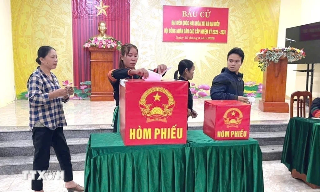 quang tri can bo chien si nhan dan khu vuc bien gioi phan khoi di bau cu 8642042