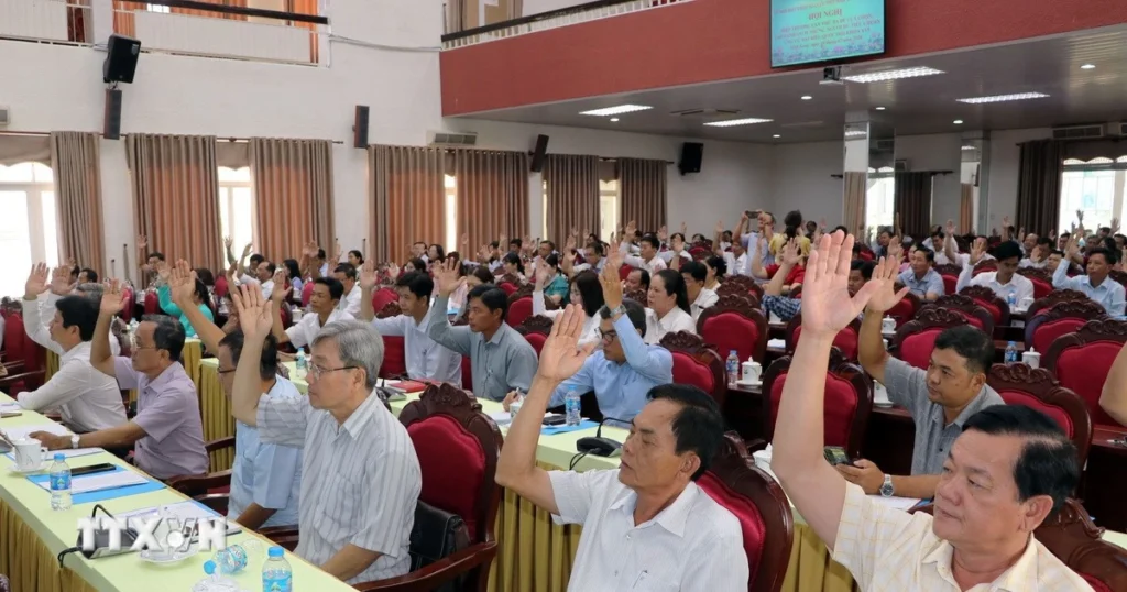 vinh long bau cu 3