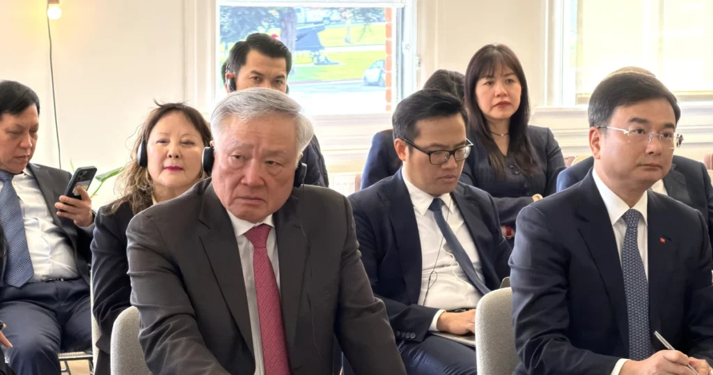 Doanh nghiệp Hoa Kỳ quan tâm mở rộng đầu tư vào tài chính-công nghệ tại Việt Nam 1 doanh nghiep hoa ky quan tam mo rong dau tu vao tai chinh cong nghe tai viet nam 8669081