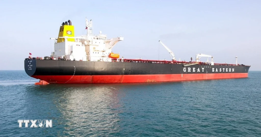 Xung đột Trung Đông vẫn “nóng”, tăng trưởng toàn cầu hạ nhiệt 1 eo bien hormuz
