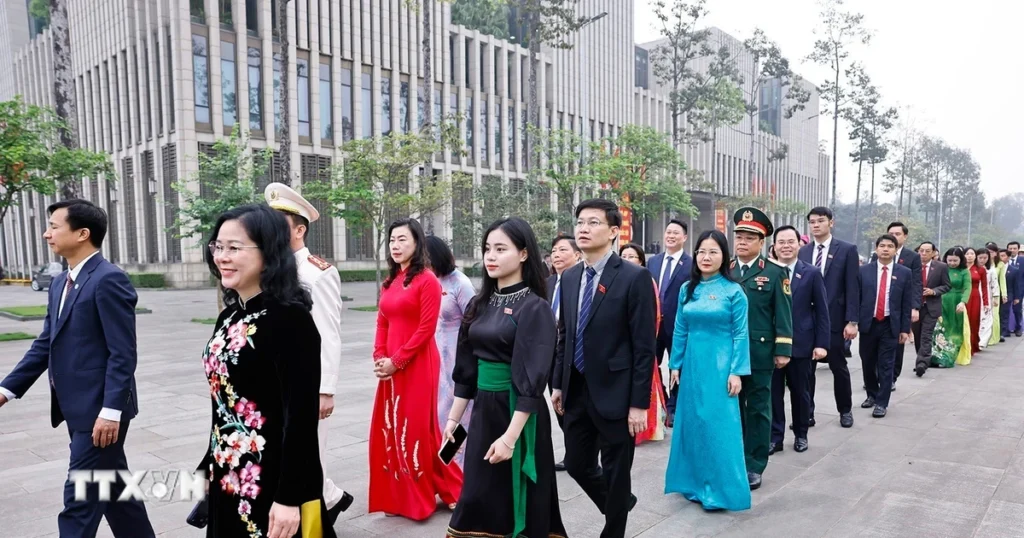 Các đại biểu dự Khai mạc Kỳ họp thứ nhất, Quốc hội khóa XVI 1 khai mac ky hop thu nhat quoc hoi khoa xvi 1