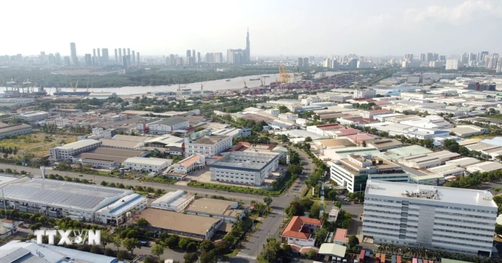 Thành phố Hồ Chí Minh triển khai quy hoạch 14 khu công nghiệp mới 1 khu cong nghiep tphcm 1104