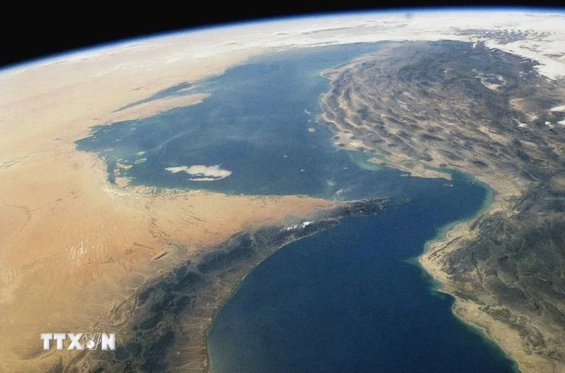 Phong tỏa Hormuz đẩy thị trường dầu mỏ vào vòng xoáy bất ổn mới 1 neu eo bien hormuz