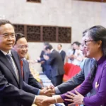 2804 chu tich quoc hoi ngay quoc te lao dong 8