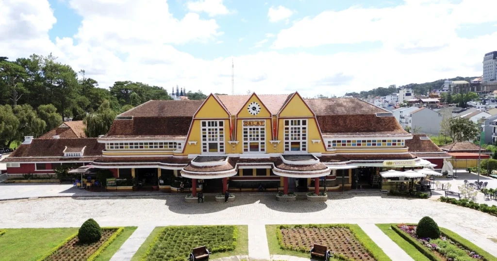 Sức hút của hành trình tàu du lịch Đà Lạt-Trại Mát giữa cao nguyên thơ mộng 1 da lat trai mat 8745412