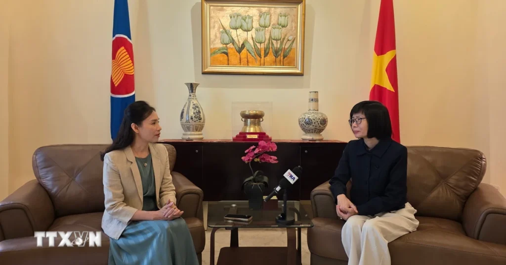 dai su ton thi ngoc huong 1
