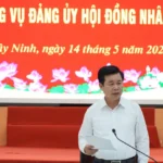 doan kiem tra so 19 cua bo chinh tri lam viec voi tay ninh 1