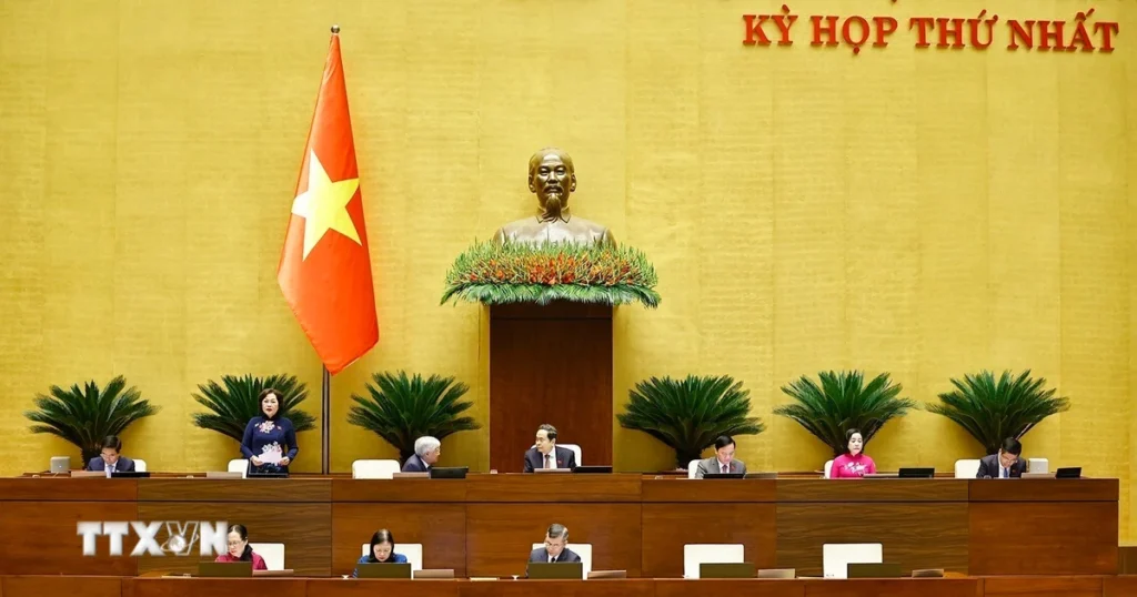 Thí điểm chế định luật sư công tại 8 bộ và 10 địa phương từ ngày 1/10/2026 1 phien hop sang 244