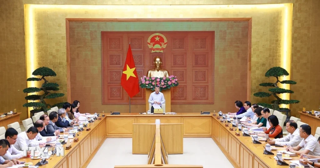 Thủ tướng: Thúc đẩy văn hóa thực sự là nguồn lực nội sinh, 'sức mạnh mềm' 1 thu tuong lam viec voi lanh dao bo van hoa the thao va du lich 1 1