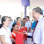tong bi thu chu tich nuoc tham dong vien cong nhan nguoi lao dong 1