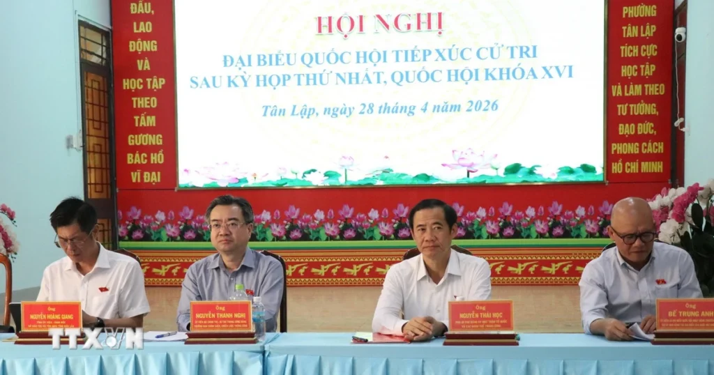 truong ban chinh sach chien luoc trung uong tiep xuc cu tri tai dak lak 1