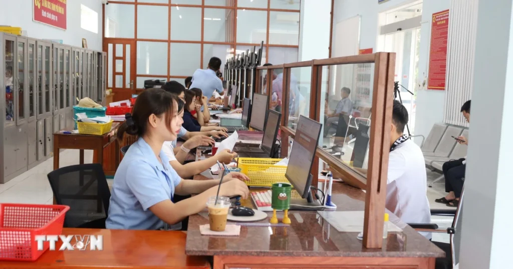 Quyết định số 185-QĐ/TW: Bộ Chính trị giao 1.878.362 biên chế năm 2026 1 0306 chinh quyen 2 cap dong nai 3