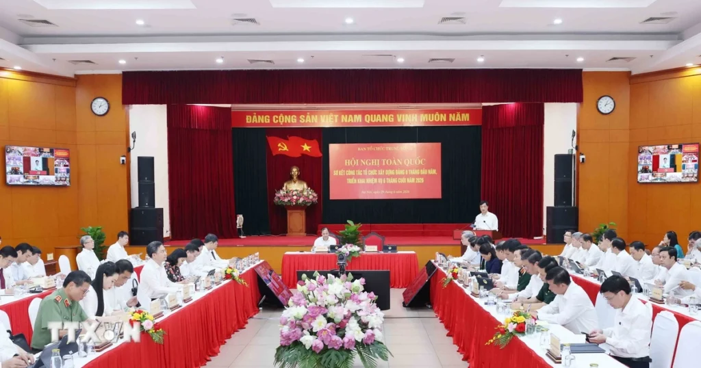 Quyết liệt bảo đảm hoàn thành sắp xếp thôn, tổ dân phố trước 30/6 1 2906 ban to chuc trung uong