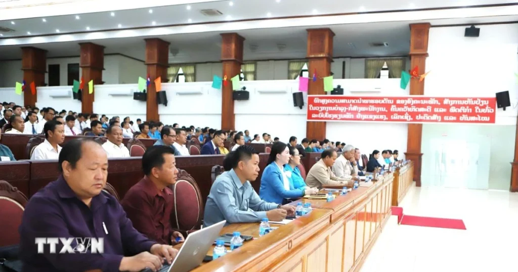 "Hồ Chí Minh toàn tập" giúp thắt chặt thêm quan hệ đặc biệt Việt-Lào 1 ho chi minh toan tap viet nam lao 4