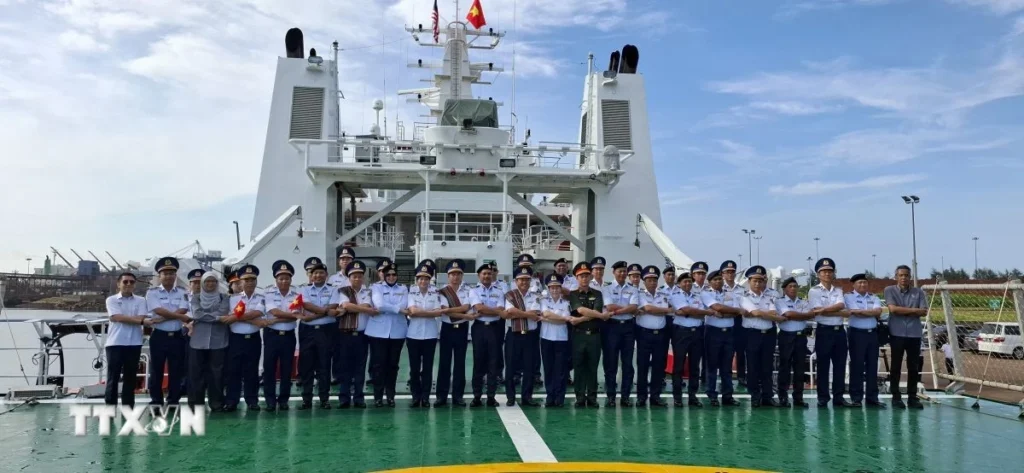 hop tac an ninh hang hai viet nam malaysia 5