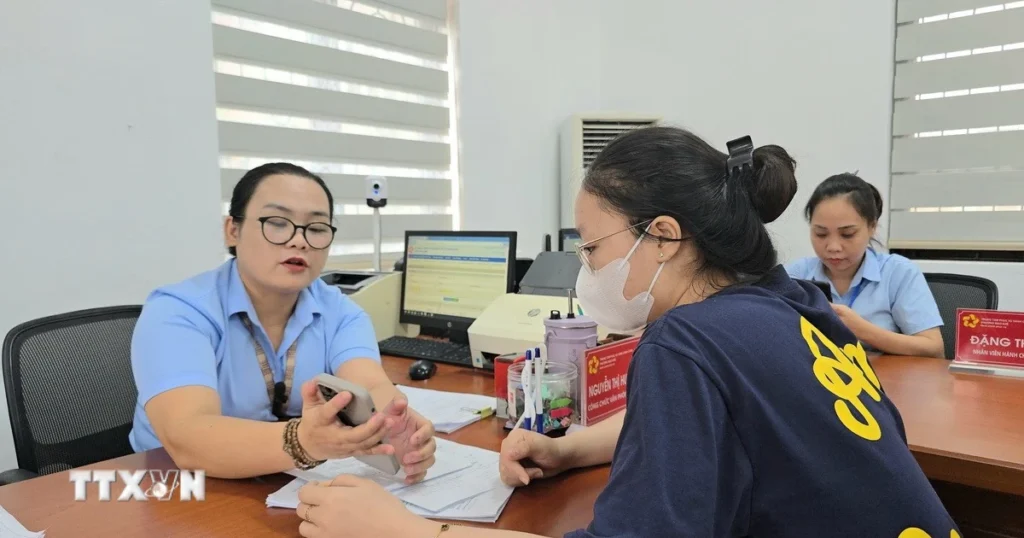 quang ninh chinh quyen 2 cap