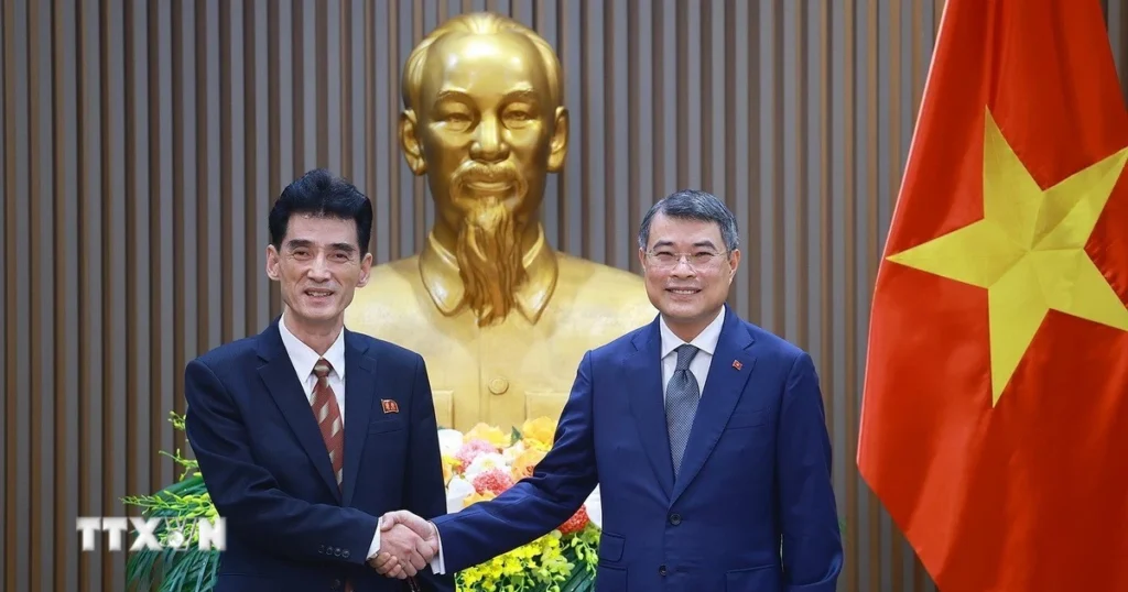 Thủ tướng Lê Minh Hưng tiếp các đại sứ nước ngoài 1 thu tuong le minh hung tiep dai su trieu tien ri sung guk 1