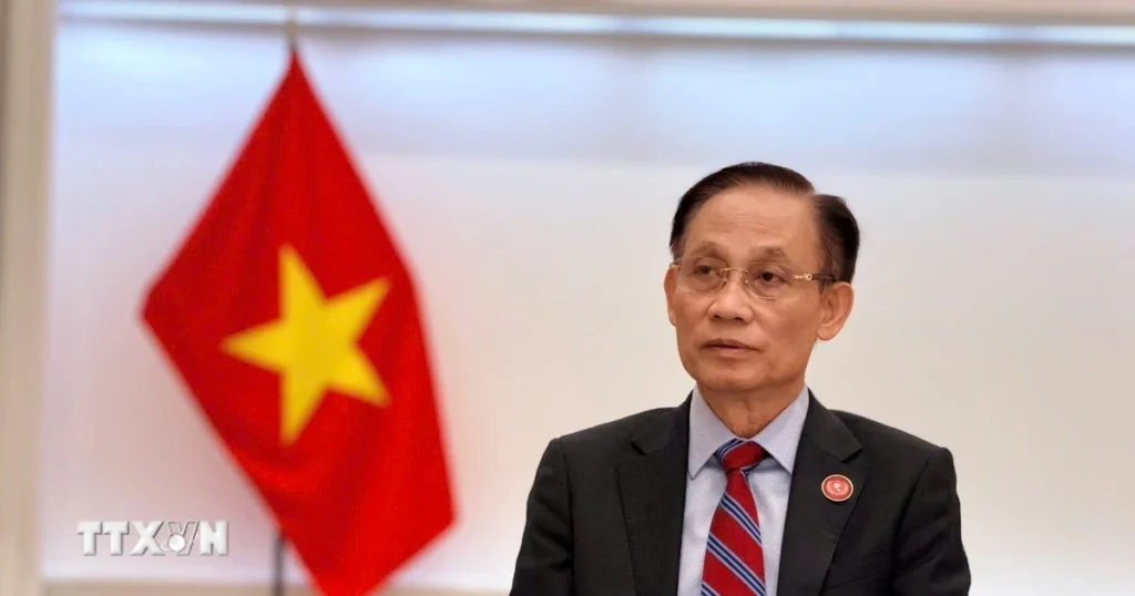bo truong le hoai trung