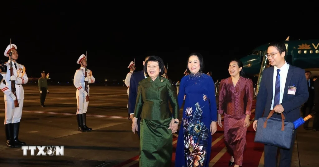 chu tich quoc hoi campuchia samdech khuon sudary bat dau tham chinh thuc viet nam 2707 4