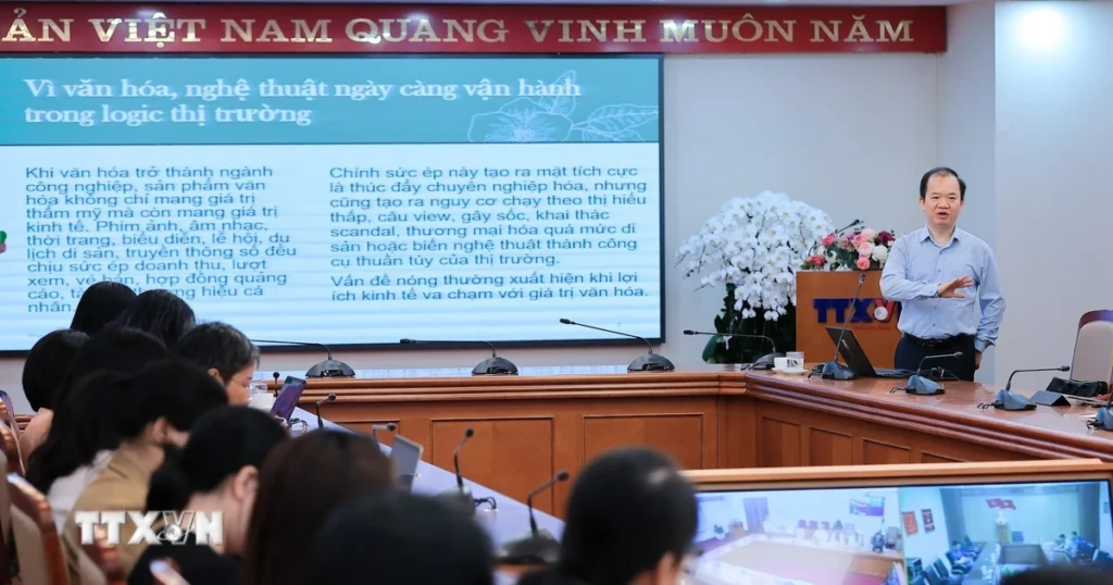 to chuc toa dam nang cao ky nang viet phan bien ve van hoa nghe thuat 8857953 3