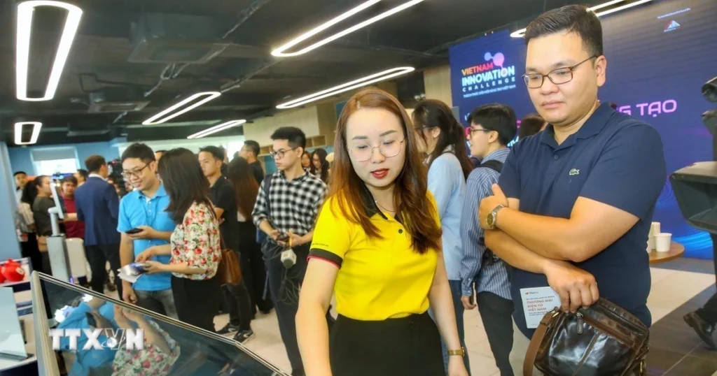 Từ việc giảm chi phí đến tạo ra sản phẩm mới, giá trị mới 1 doi moi sang tao 2