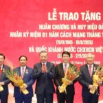 hoi nghi gap mat uy vien bo chinh tri uy vien ban bi thu cac thoi ky 2