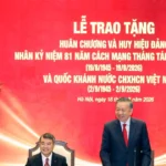 hoi nghi gap mat uy vien bo chinh tri uy vien ban bi thu cac thoi ky 6