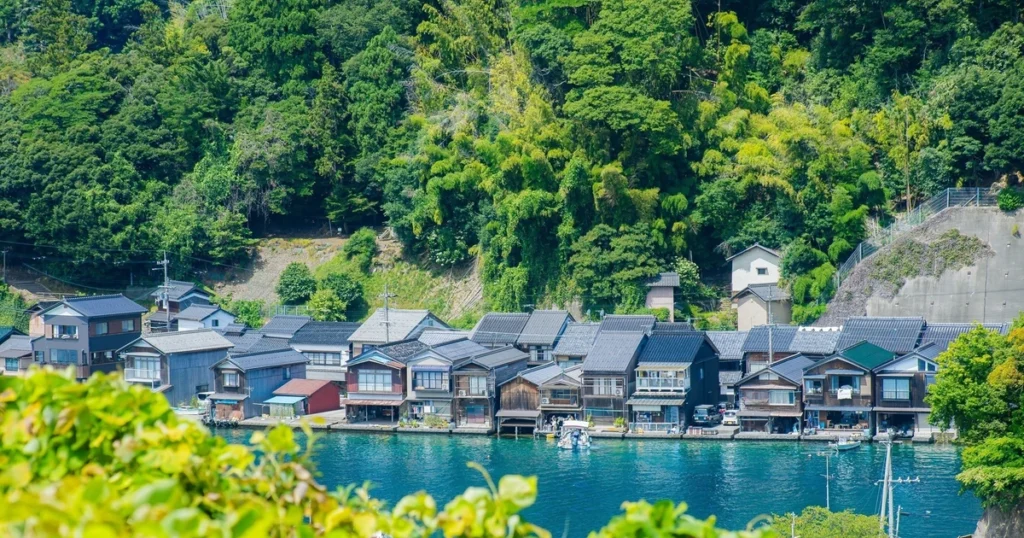 Làng chài Ine và Amanohashidate - nét đẹp bình yên của vùng biển Kyoto 1 lang chai ine va amanohashidate 2