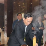lanh dao tp ho chi minh dang huong tuong niem chu tich ho chi minh dip quoc khanh