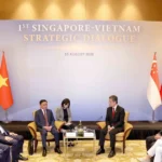 le don uy vien bo chinh tri thuong truc ban bi thu tran cam tu 2 7578