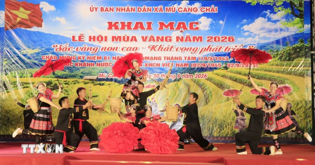 Lễ hội Mùa vàng ở Mù Cang Chải: Sắc vàng non cao-Khát vọng phát triển 1 le hoi mua vang mu cang chai