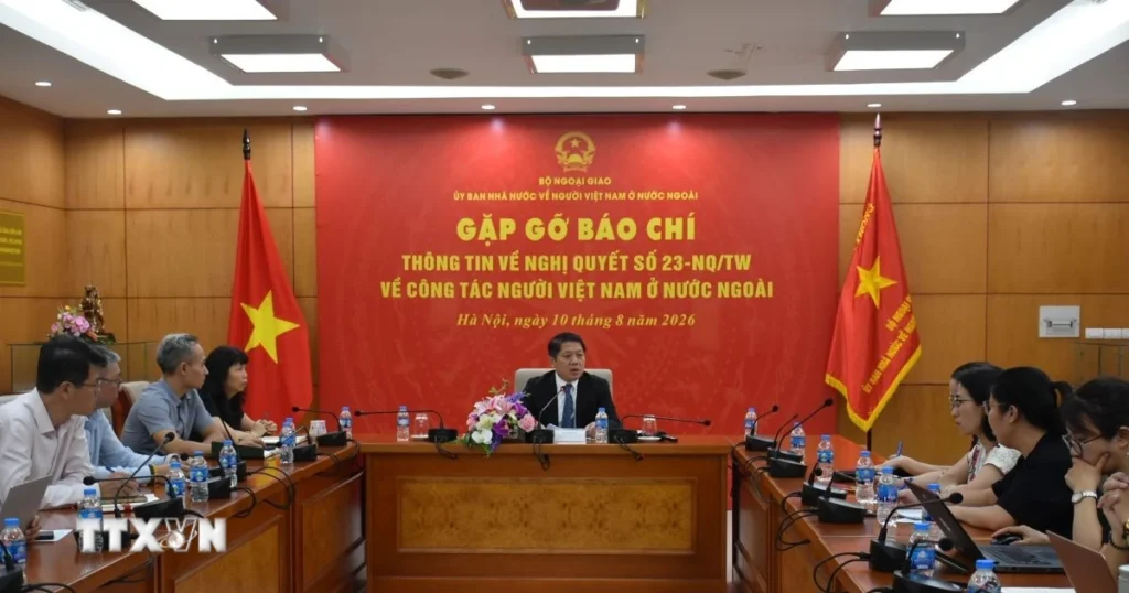 Hình thành 4 mạng lưới kết nối trí thức, chuyên gia người Việt Nam ở nước ngoài 1 nguoi viet nam tai nn