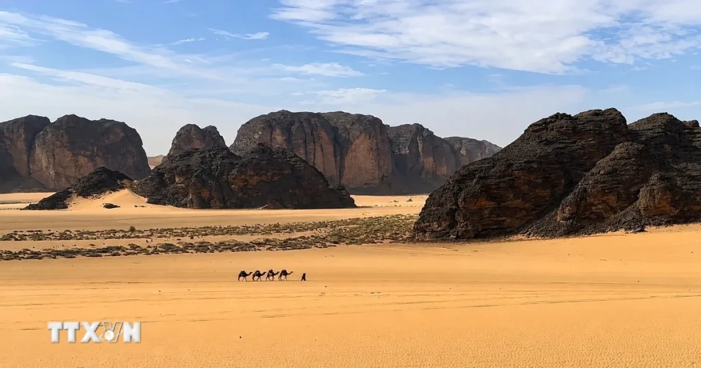 Tassili n’Ajjer - “bảo tàng ngoài trời” trên sa mạc Sahara 1 tassili najjer bao tang ngoai troi tren sa mac sahara 8948348