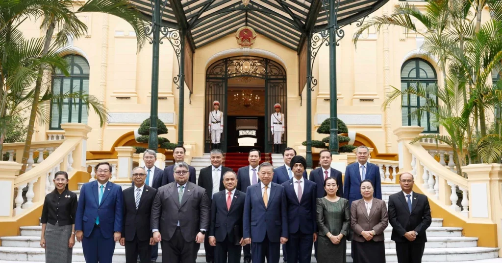Tổng Bí thư, Chủ tịch nước tiếp Đại sứ, Đại biện các nước ASEAN 1 tong bi thu chu tich nuoc tiep dai su dai bien cac nuoc asean 4