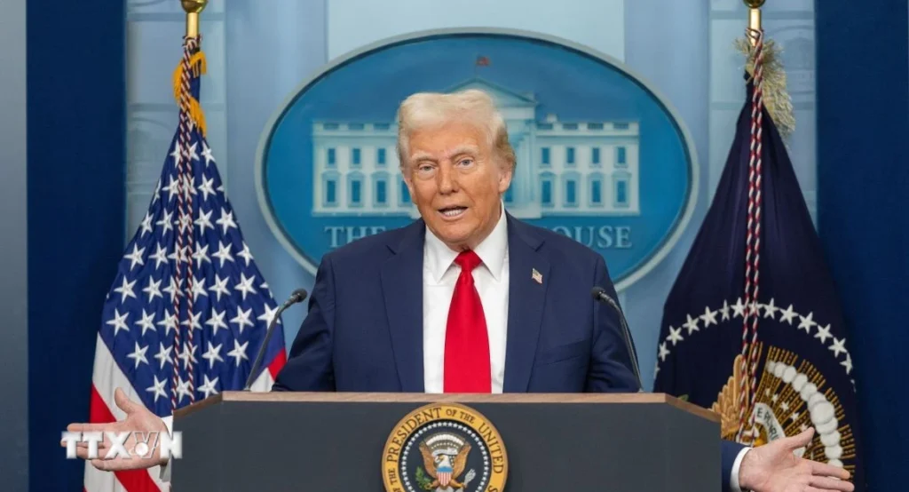 Tổng thống Trump cảnh báo Canada giữa căng thẳng thương mại 1 tong thong my trump 2608