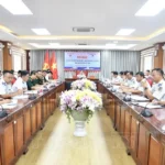 1708 tiep nhan tau 1