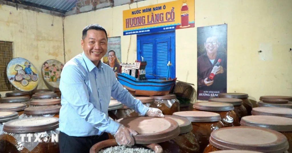 Đà Nẵng: Thạc sỹ IT và hành trình tìm lại hương vị làng mắm cổ truyền Nam Ô 1 thac sy it va hanh trinh tim lai huong vi lang mam co truyen 9023810