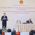 thu tuong gap can bo nhan vien dai su quan viet nam tai an do 9022399 1