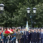 tong bi thu chu tich nuoc to lam dat hoa tai dai tuong niem chien si vo danh o moskva 0809 1
