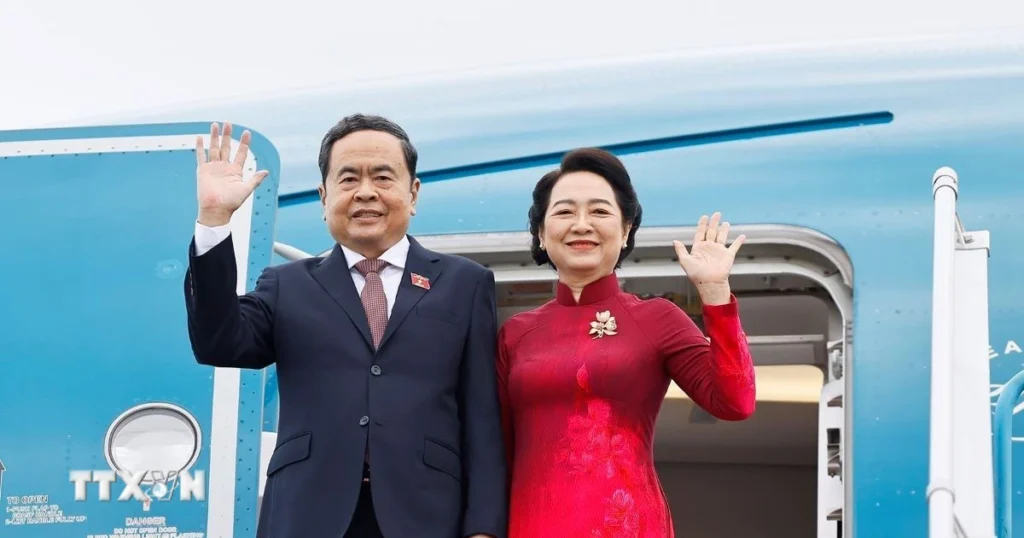 Chủ tịch Quốc hội Trần Thanh Mẫn và Phu nhân lên đường thăm chính thức Hàn Quốc và Mông Cổ 1 tran thanh man2